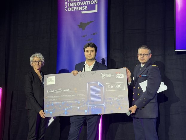 Florent Savely reçoit le prix de la meilleure thèse DGA 2025